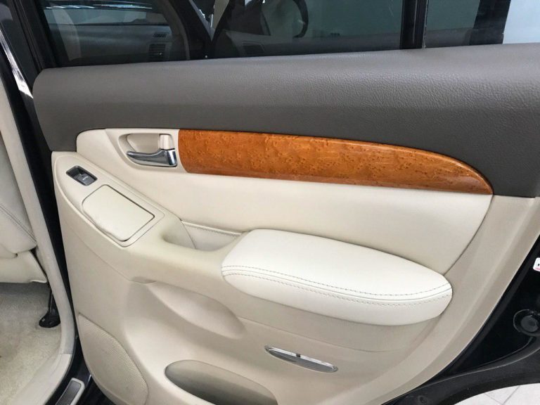 Перетяжка салона Lexus GX470