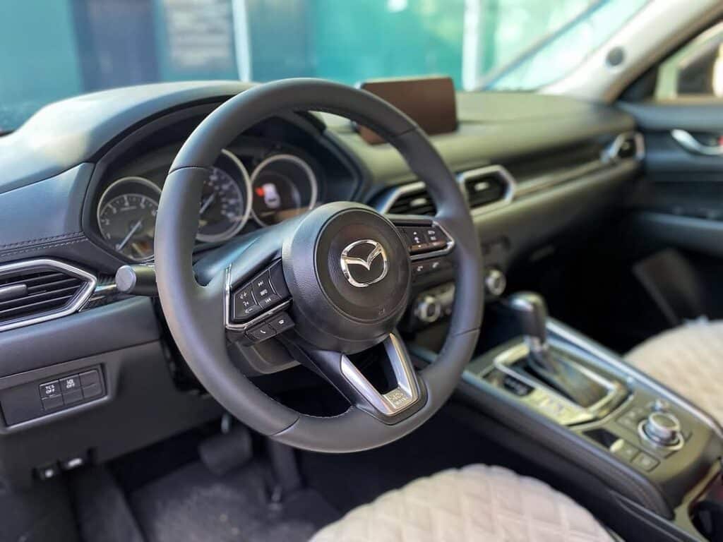 Перетяжка руля #mazdacx5 в кожу wollsdorf nappa #перетяжкаруля