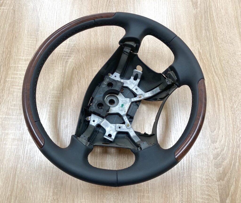 Перетяжка керма Nissan Patrol