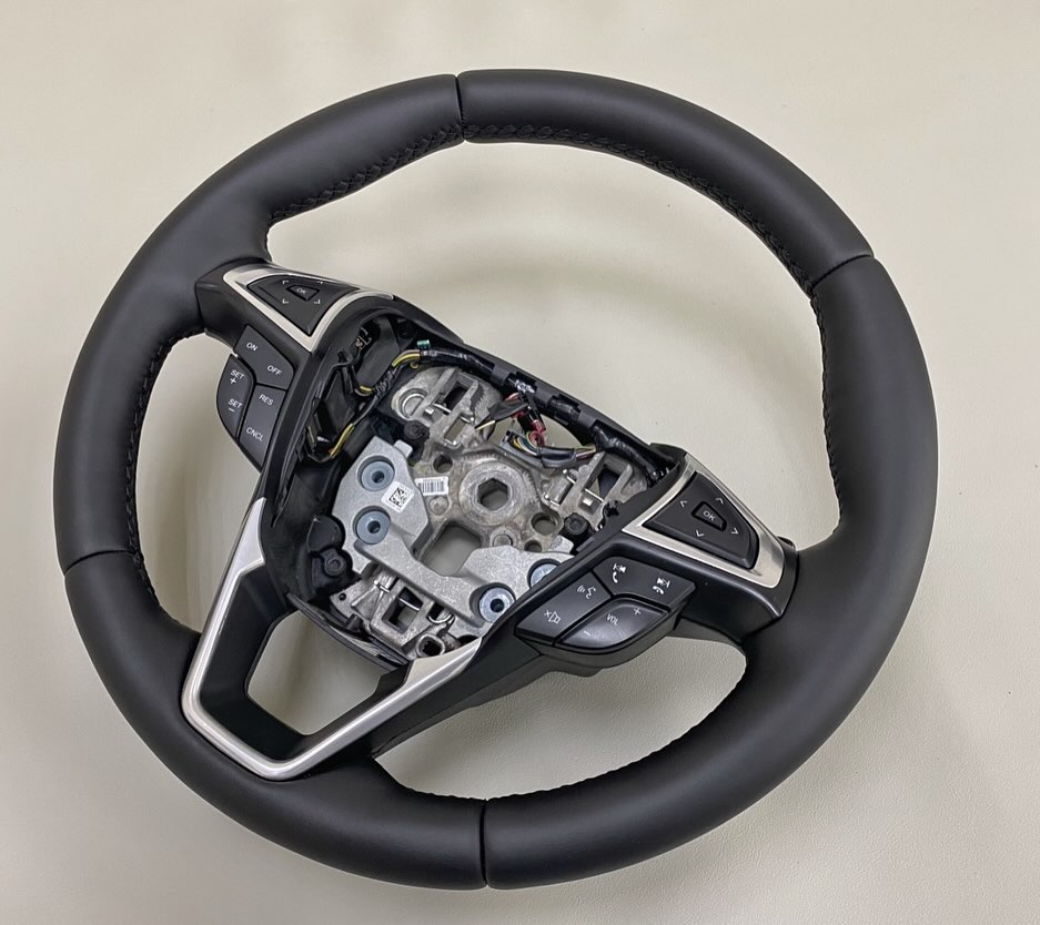 Перетяжка руля с подогревом Ford Edge