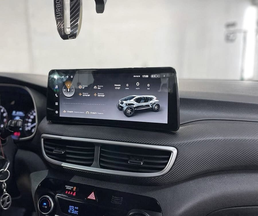 Встановлення мультимедійної системи на Hyundai Tucson