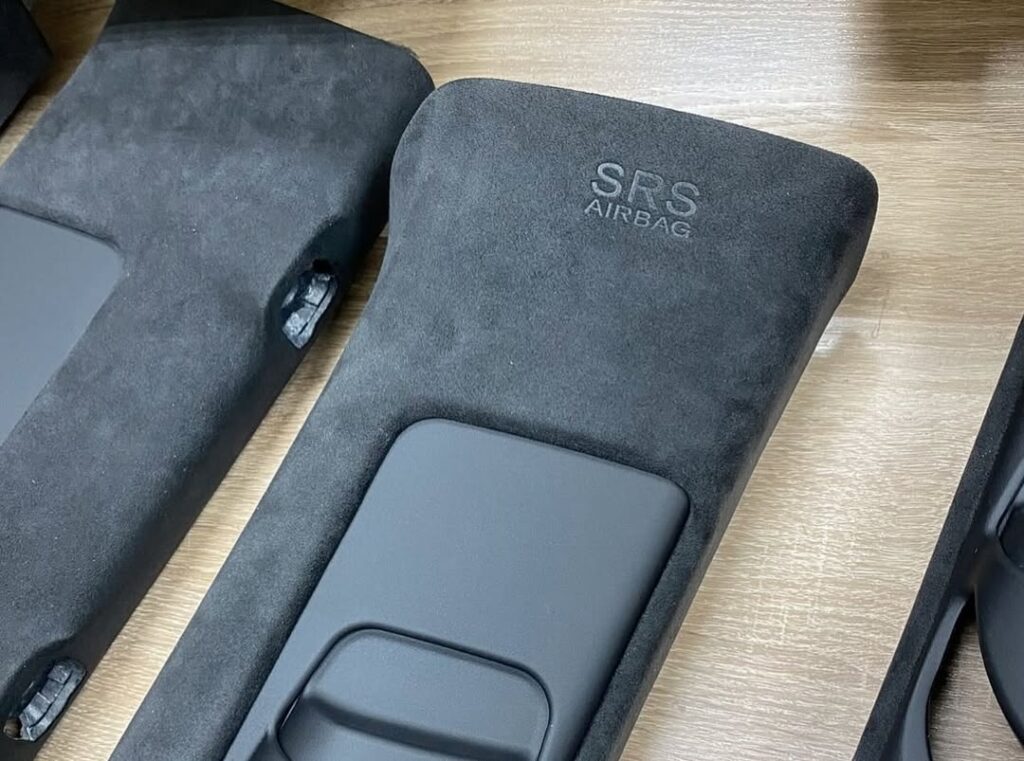 Новий рівень комфорту та стилю для Toyota Prado! Перетягнули стелю в Alcantara - тепер салон має розкішний та преміальний вигляд. Ідеальна т (2)