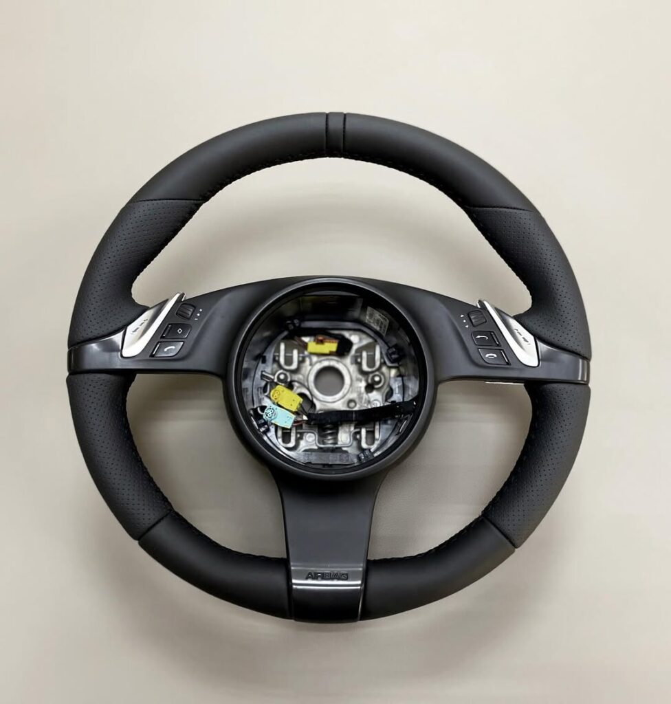 Перетяжка руля Porsche Panamera 970